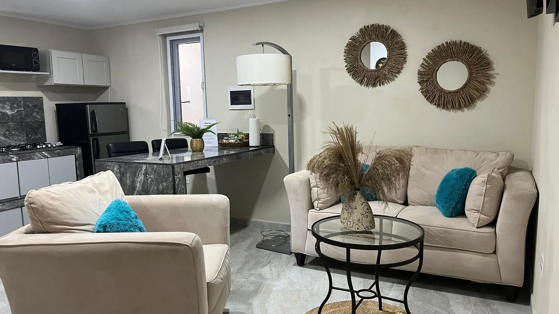 Cozy 1-Bedroom Apartment Minutes Away Drive To Mangel Halto Beach Savaneta
